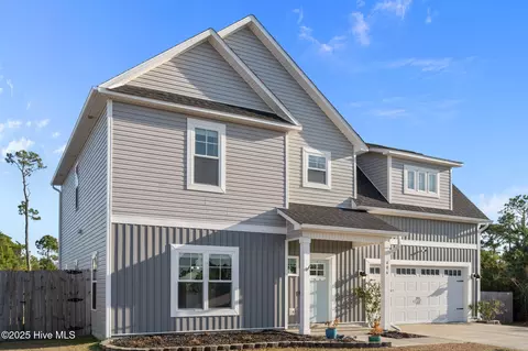 Exterior - 406 Elgin Rd, Hubert, NC 28539 photo 1 of 8