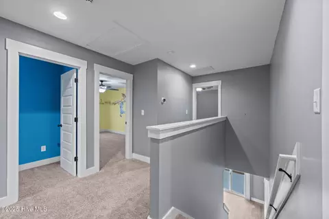 Entry Way - 406 Elgin Rd, Hubert, NC 28539 photo 5 of 6