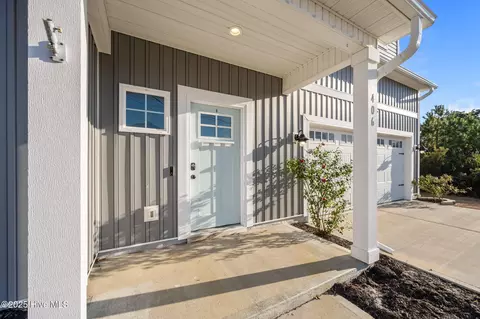 Exterior - 406 Elgin Rd, Hubert, NC 28539 photo 2 of 8