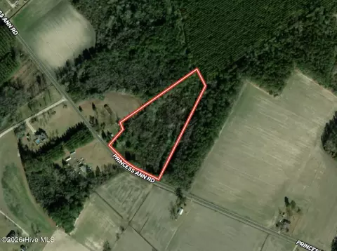 4758 Princess Ann Rd, Chadbourn, NC 28431