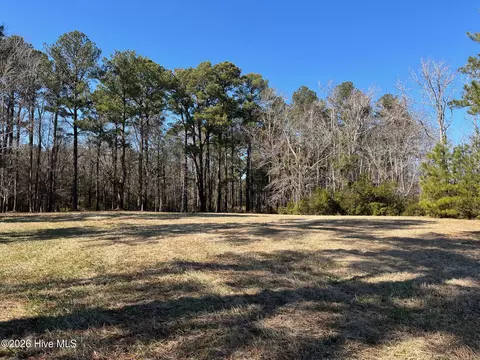 62 Currituck Ct, Oriental, NC 28571