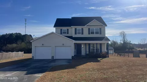 104 Indigo Dr, Maysville, NC 28555