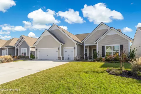 Exterior - 113 Eagle Claw Dr, Calabash, NC 28467 photo 2 of 10