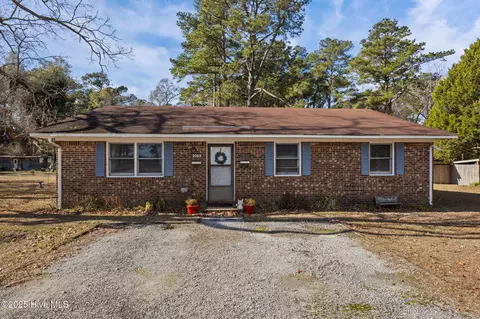 2069 S Goose Creek Rd, Grantsboro, NC 28529
