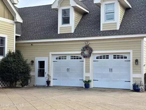 Exterior - 125 Tower Ln, Kill Devil Hills, NC 27948 photo 2 of 7