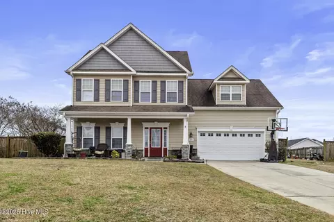 303 Maidstone Dr, Richlands, NC 28574