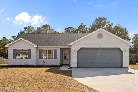 164 Parnell Rd, Hubert, NC 28539