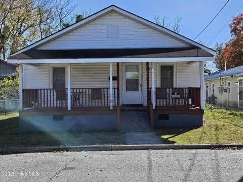 109 Wilson St, Williamston, NC 27892