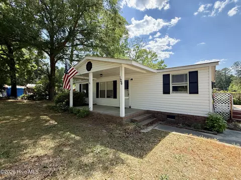 126 Winsor Dr, Rockingham, NC 28379