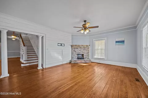 Living - 439 Second St, Ayden, NC 28513 photo 1 of 3