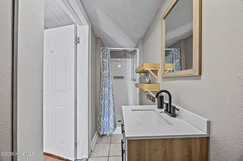 Bath - 439 Second St, Ayden, NC 28513 photo 4 of 4