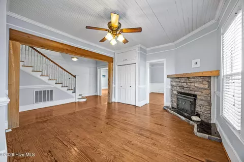 Living - 439 Second St, Ayden, NC 28513 photo 3 of 3