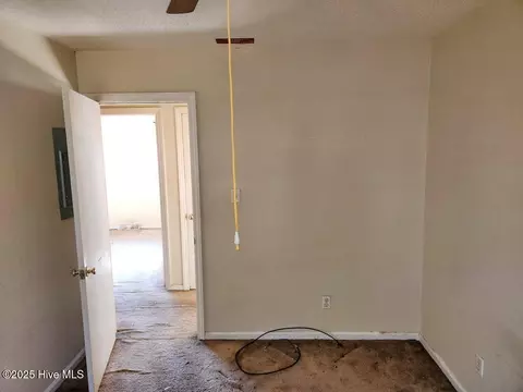 1010 E 7th St, Washington, NC 27889 photo 4