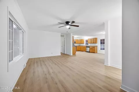 131 Faris Dr, Grandy, NC 27939 photo 3