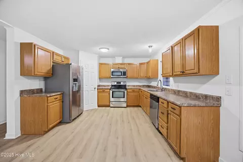 131 Faris Dr, Grandy, NC 27939 photo 4