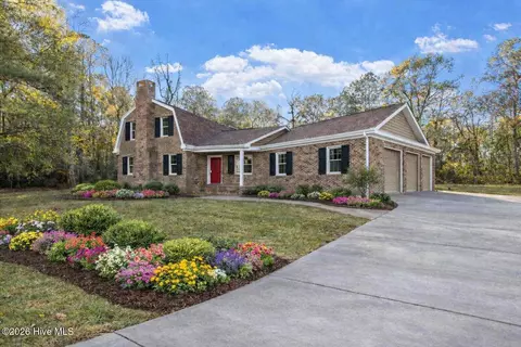 50 Irvin Enzor Rd S, Fair Bluff, NC 28439