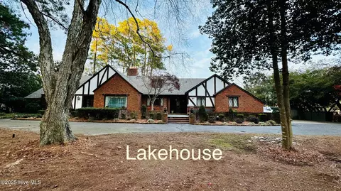 607 Lakeshore Dr, Goldsboro, NC 27534