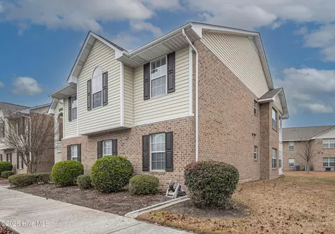 2912 Mulberry Ln #F, Greenville, NC 27858