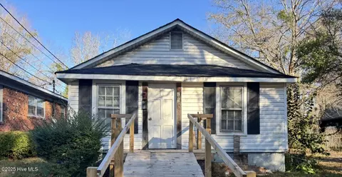 203 S Brookwood Ave, Rockingham, NC 28379