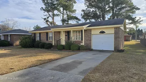 407 Delaware Ave, Elizabeth City, NC 27909