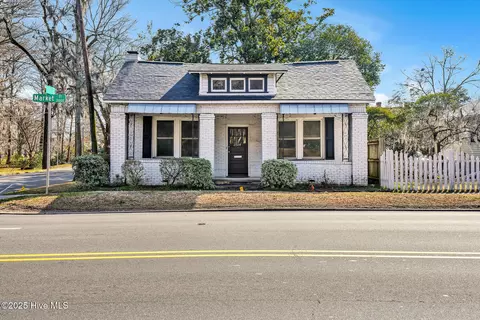 2024 Market St, Wilmington, NC 28403