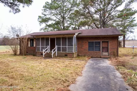 194 Northeast Dr, Plymouth, NC 27962