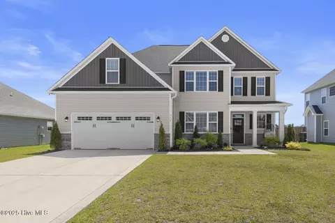 736 Hope Dexter Dr, Jacksonville, NC 28546