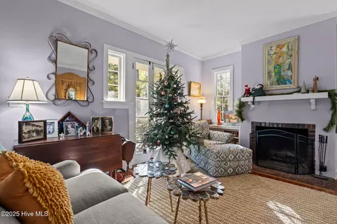 Living - 45 Everette Rd, Pinehurst, NC 28374 photo 1 of 7