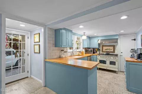 Kitchen - 45 Everette Rd, Pinehurst, NC 28374 photo 6 of 6