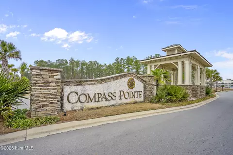 8416 Forest Crest Ct, Leland, NC 28451