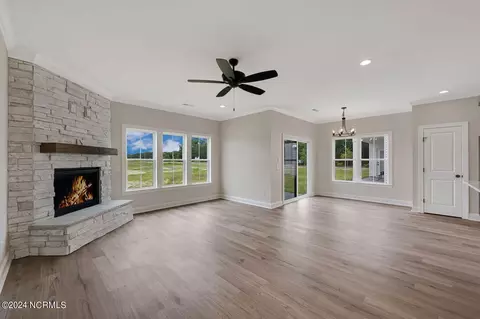 Living - 1071 Montevallo Ln, Ayden, NC 28513 photo 4 of 4