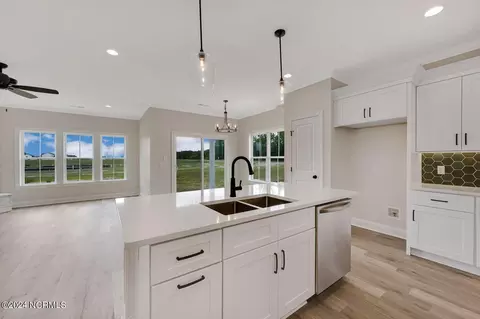 Kitchen - 1071 Montevallo Ln, Ayden, NC 28513 photo 3 of 7