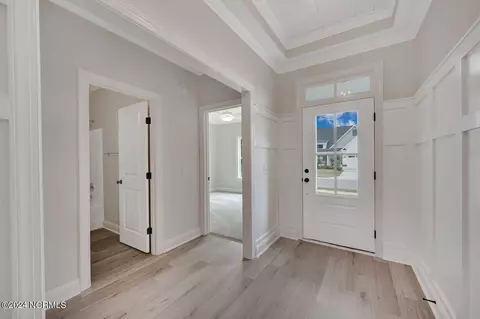Entry Way - 1071 Montevallo Ln, Ayden, NC 28513 photo 2 of 4