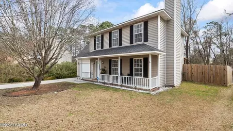 129 Suffolk Cir, Jacksonville, NC 28546