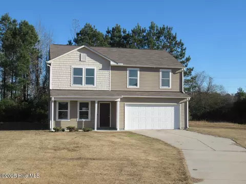 2100 Deerwood Ln, Kinston, NC 28504