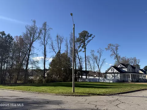 3610 Arrowwood Dr N, Wilson, NC 27896