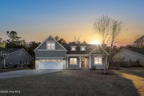 6942 Campbells Ridge Dr SE, Leland, NC 28451