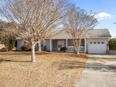 213 Palomino Ln, Swansboro, NC 28584