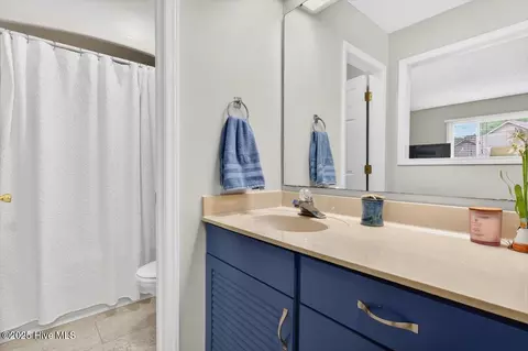 Bath - 804 Colony Pl #4E, Sunset Beach, NC 28468 photo 3 of 4