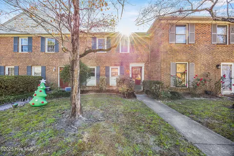 4920 Seabrook Ct, Wilmington, NC 28403