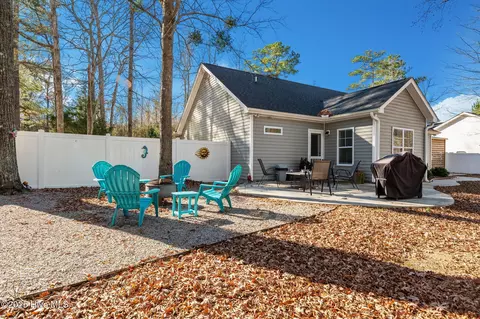 Exterior - 420 Crown Dr, Washington, NC 27889 photo 2 of 6