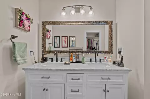 Bath - 420 Crown Dr, Washington, NC 27889 photo 3 of 4