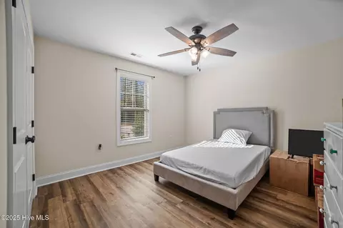 Bedroom - 420 Crown Dr, Washington, NC 27889 photo 4 of 5