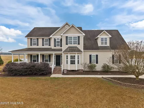 1420 Draft Ct, Greenville, NC 27858