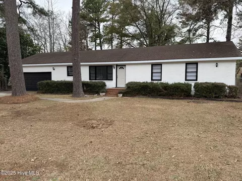 1811 Snowden Dr SE, Wilson, NC 27893