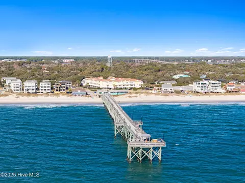 700 Ocean Dr UNIT 117, Oak Island, NC 28465