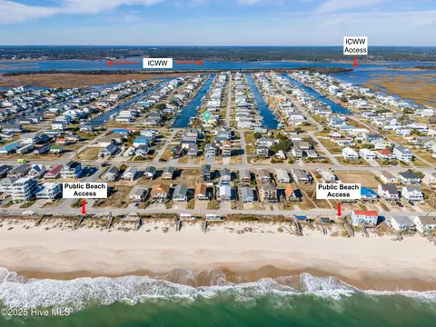 6015 6th St, Surf City, NC 28445