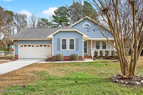 605 Greystone Ave, Jacksonville, NC 28540