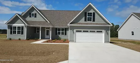 113 Rolling Water Ln, Swansboro, NC 28584