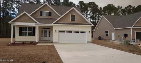 116 Rolling Water Ln, Swansboro, NC 28584
